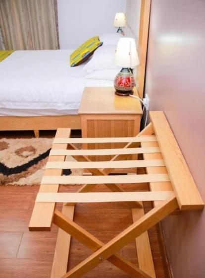 Rosemary Courts Bed And Breakfast Entebbe Exterior foto